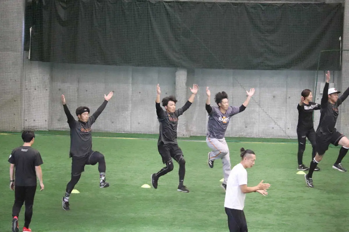 【画像・写真】巨人「走りの学校」受講　重信「反復練習して自分のものに」　2年連続参加の増田大「今年は上がり気味」