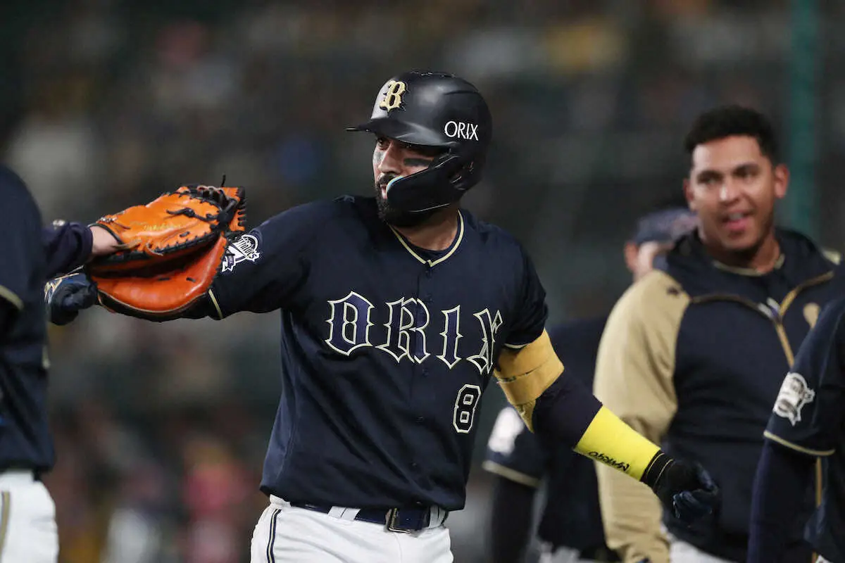 【画像・写真】先制はオリックス！4回にゴンザレスが確信歩きのソロHR「いいスイングができたよ」17年に世界一経験