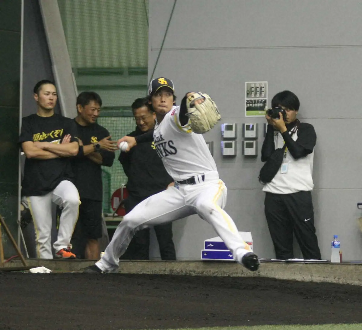 【画像・写真】ソフトバンク・尾形「6・5点以上を」　バウアー式で制球力アップ目指す