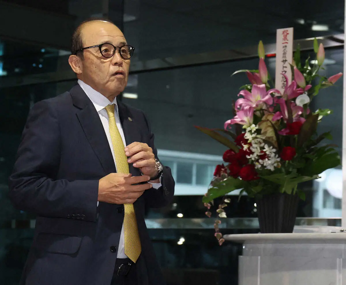 【画像・写真】【阪神・岡田監督語録】ビールかけ上達ナイン「痛かったもんな、泡が。俺は逃げてただけや」