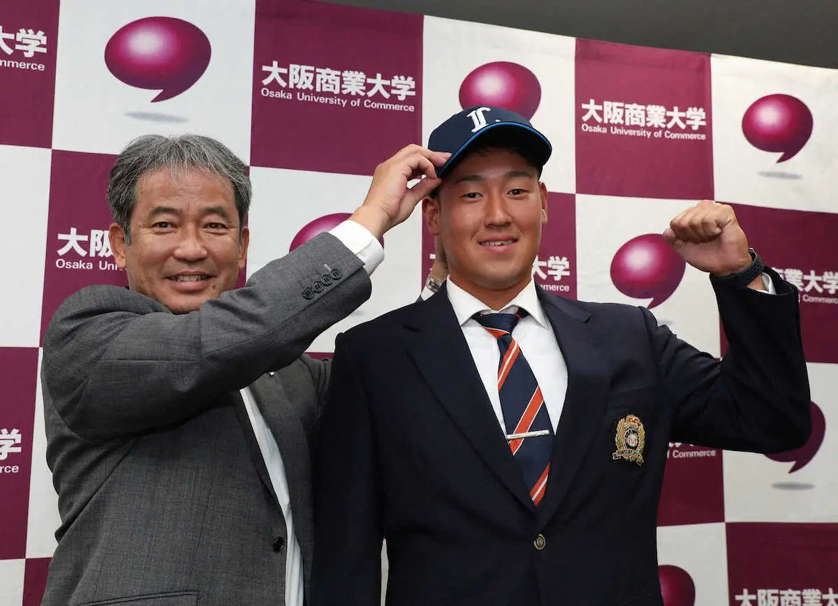 【画像・写真】西武ドラ2大商大・上田に指名挨拶「どの役割でもやる」潮崎氏「救援もいける」と高評価