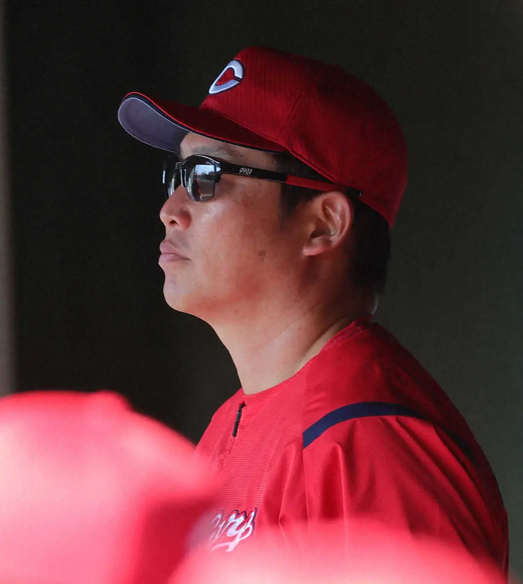 【画像・写真】広島・新井監督　逆転負けも投打の若ゴイの飛躍に期待「いいものをたくさん見せてくれた」