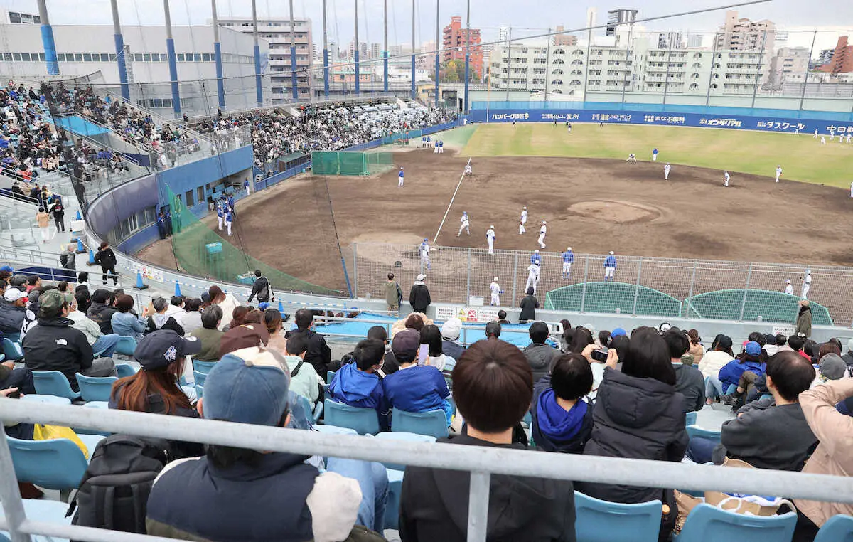 【画像・写真】中日秋季キャンプに阪神超えの観客3923人　立浪監督「期待されているんで頑張らないと」