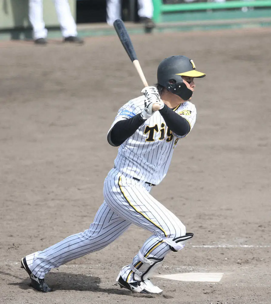 【画像・写真】【トライアウト】阪神・高山俊　第2打席は広島・薮田と対戦し空振り三振　第1打席は右中間破る二塁打