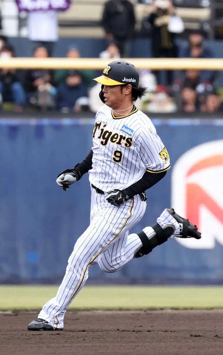 【画像・写真】前阪神・高山　トライアウトで2安打1盗塁「自分の持っている全力さを泥くさく出せた」