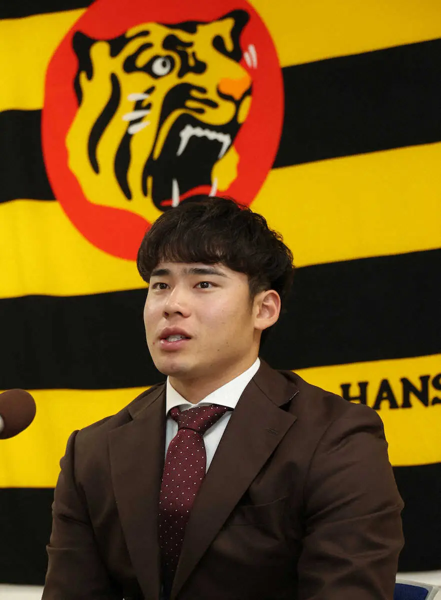 【画像・写真】阪神4年目の遠藤が現状維持で更改　吉田正尚との自主トレで来季1軍への決意表明
