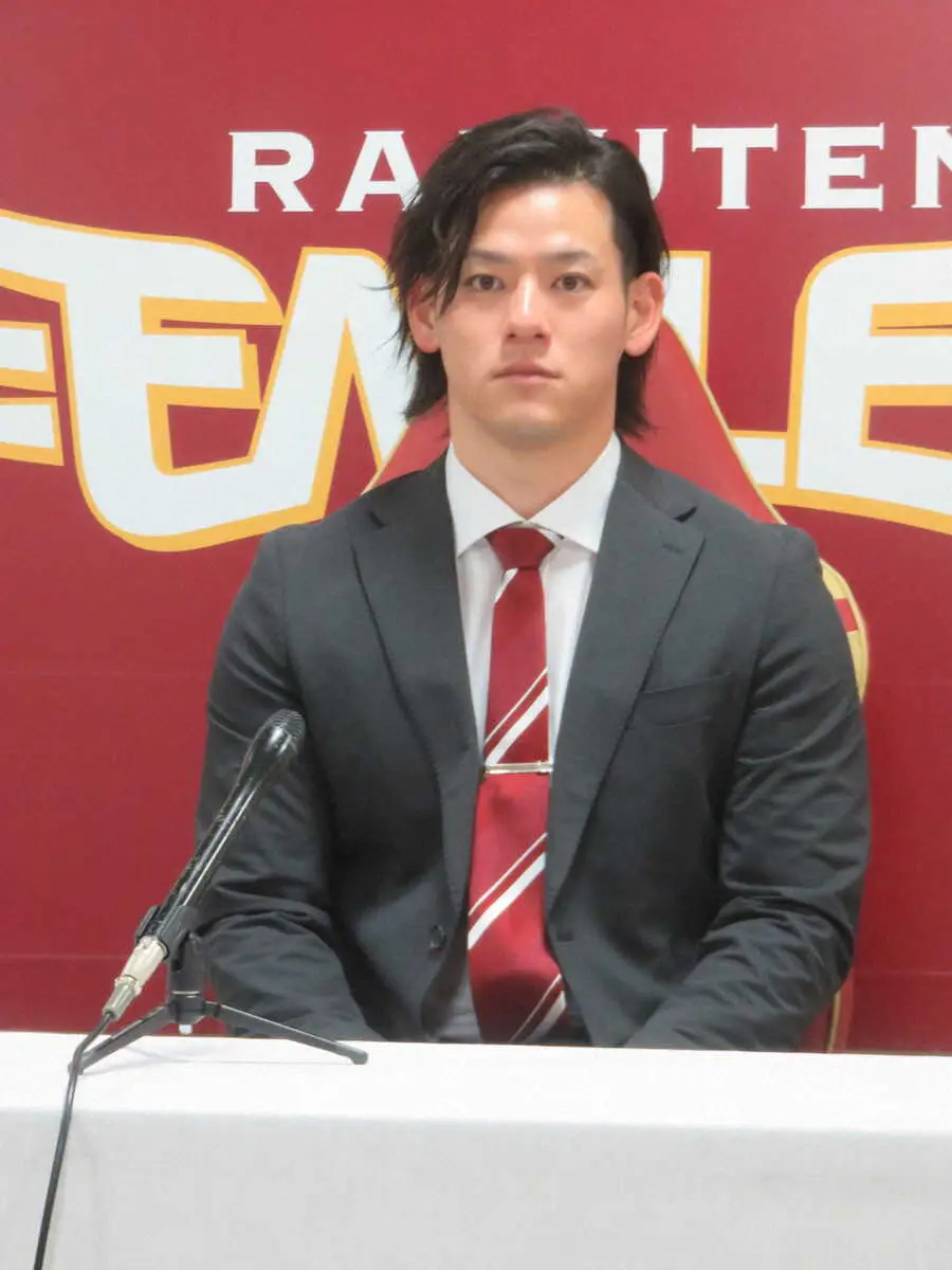 【画像・写真】楽天・伊藤裕が年俸1000万円アップに「思っていた以上」と喜ぶも「婚活代は無理でした」と苦笑い