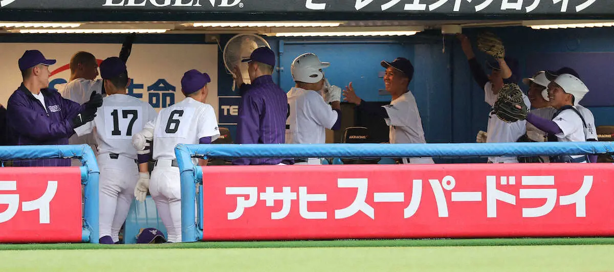 【画像・写真】関東第一が大阪桐蔭撃破！　5度目の出場で初4強入り　12安打9得点と打線が爆発