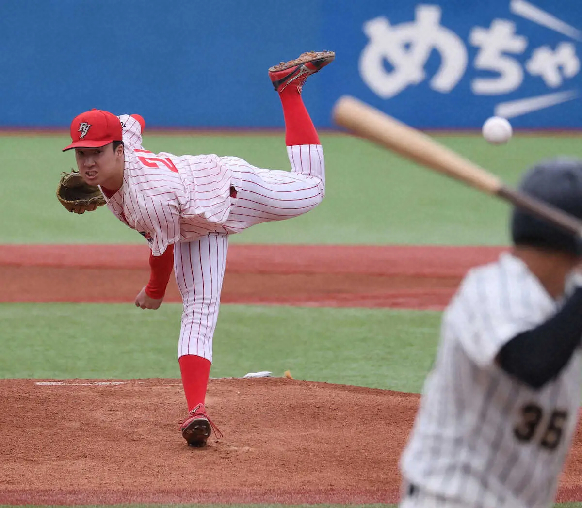 【画像・写真】富士大・佐藤が完封勝利「最高です」打でも決勝二塁打、来秋ドラフト候補最速147キロ左腕