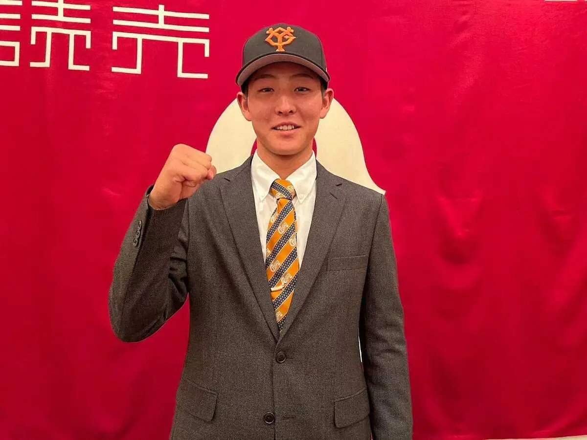 【画像・写真】巨人育成3位の宇都宮が仮契約　自慢の脚力は「小さい頃から負けたことがない」と豪語　背番「007」