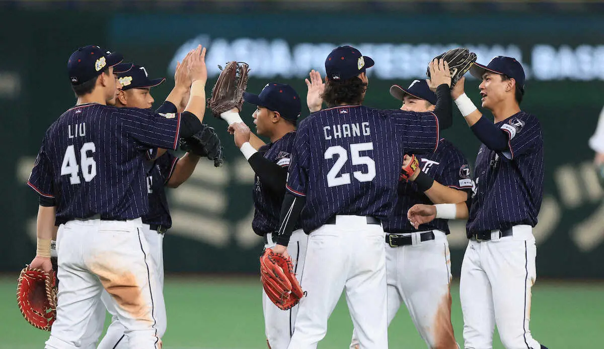 【画像・写真】台湾、満弾で初勝利　豪州とのタイブレーク制した！延長10回一挙6点