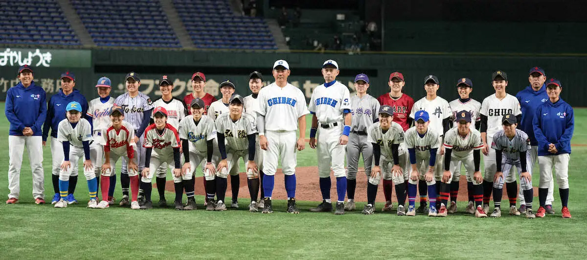 【画像・写真】イチロー氏　51歳の来年は「51番つけてやろっかな」に大歓声　松坂氏の“投手復帰”とWサプライズ宣言