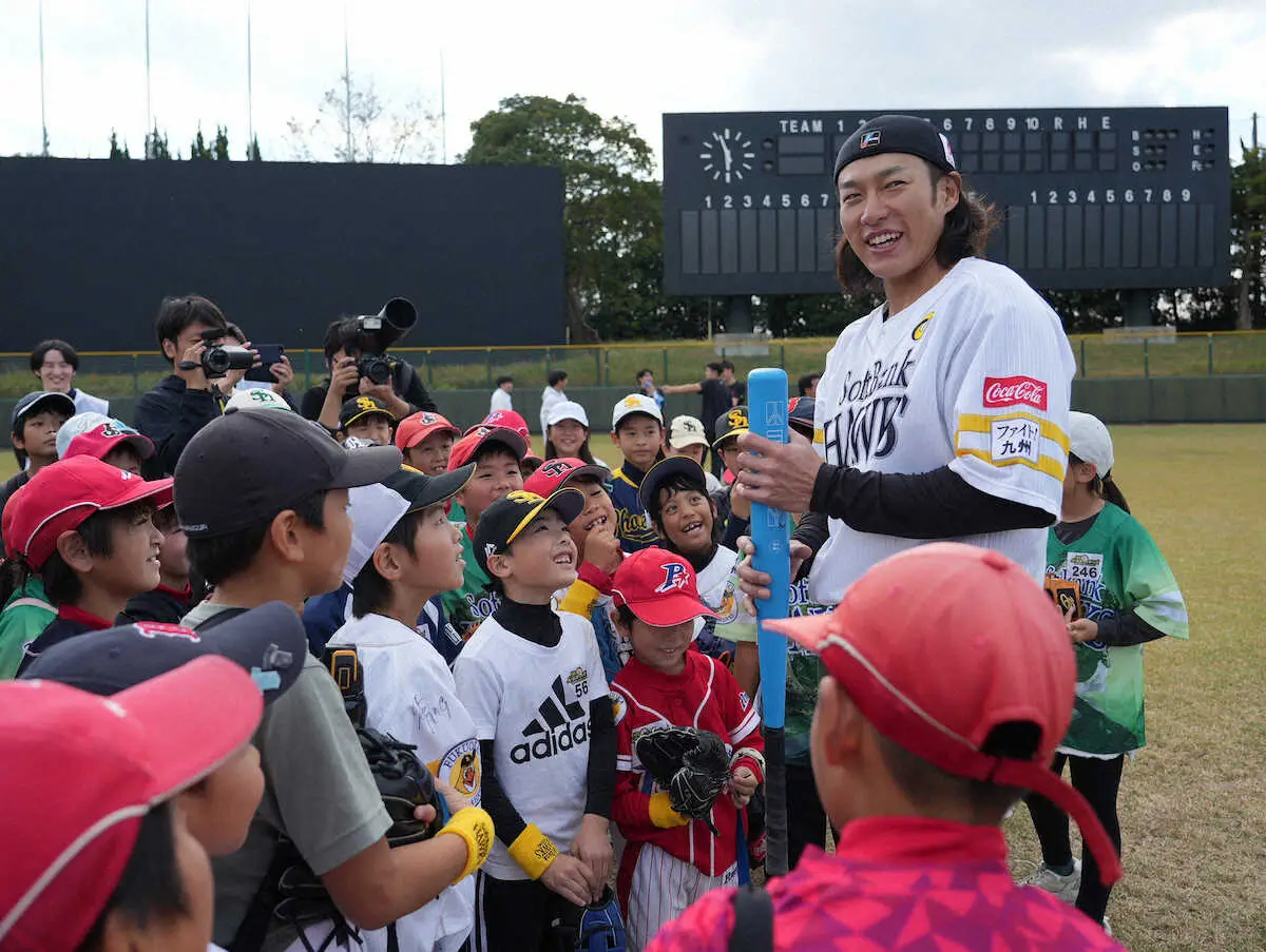 【画像・写真】2年連続の全試合出場を誓うソフトバンク・柳田「1番でもいい」　他の数字や打順にこだわりなし