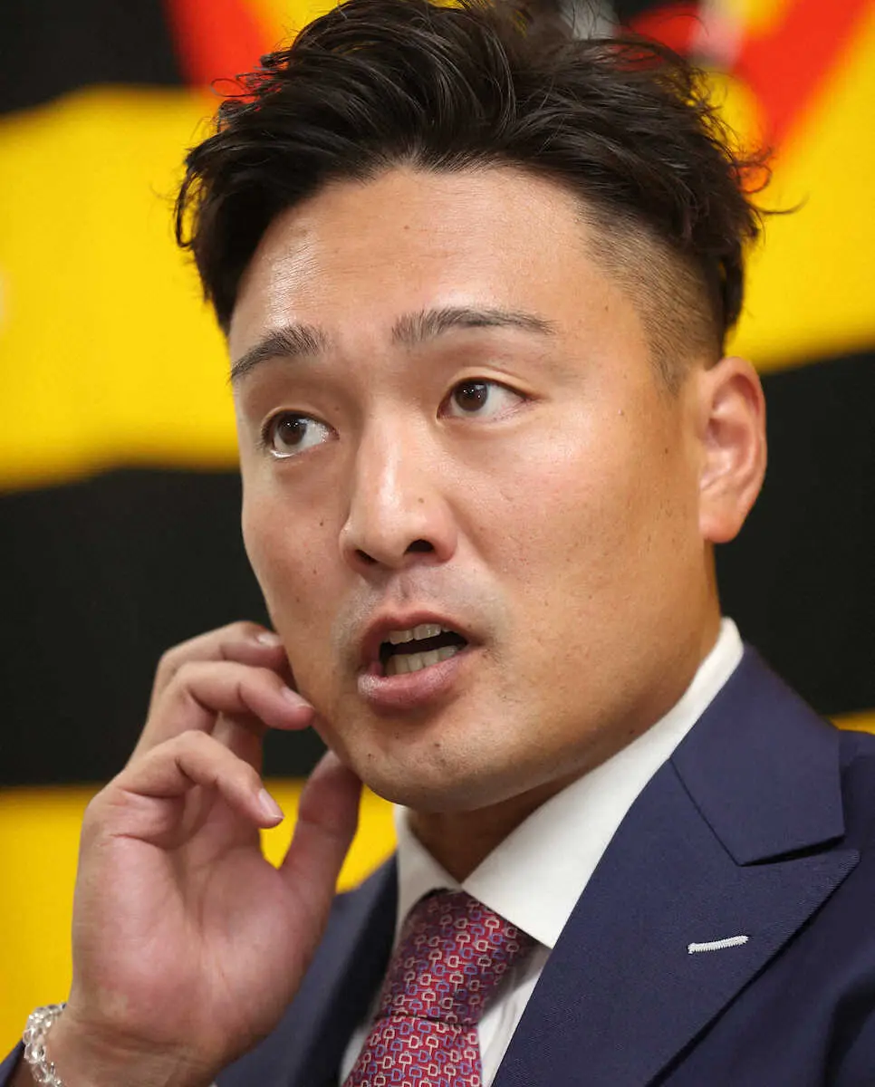 【画像・写真】阪神・秋山が50％減でサイン　来季へ背水の覚悟「負けたまま終わらない」