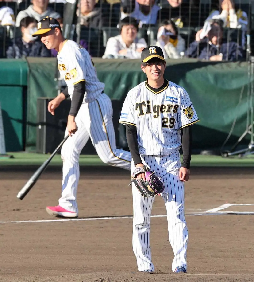 【画像・写真】阪神・高橋のファン感“復帰登板”は岩崎の粋な采配　「シチュエーションマッチ！」で大盛り上がり