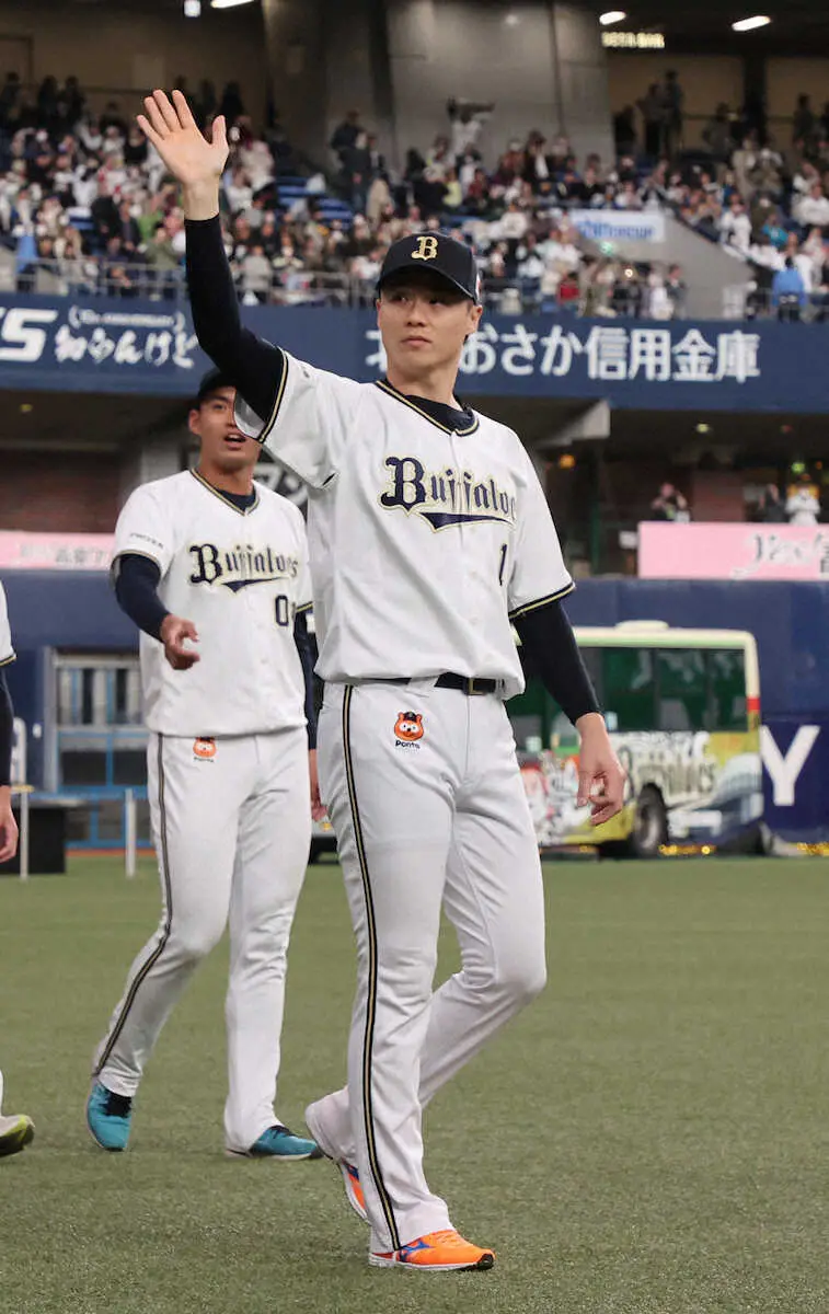 【画像・写真】山崎福也　日本ハム移籍、最後まで悩んだ「パレードの時も心がグラグラ」　オリファン感で報告