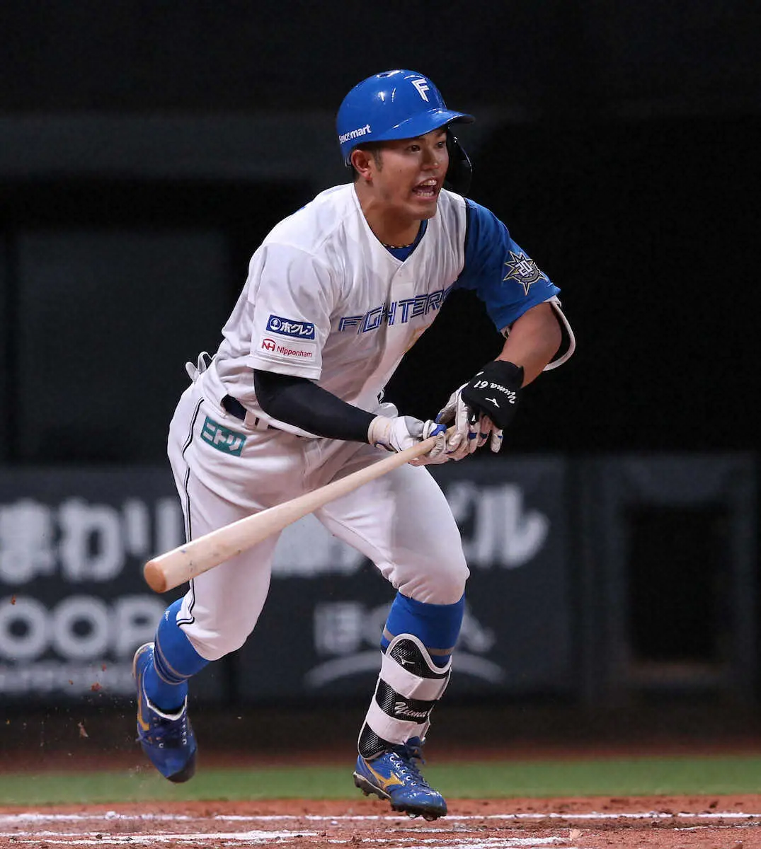 【画像・写真】日本ハム・今川が200万ダウンで更改「本塁打にこだわる」