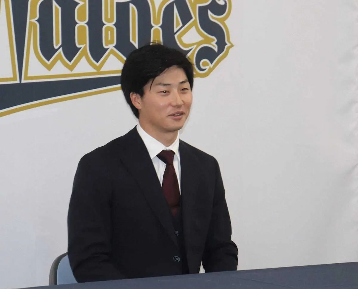 【画像・写真】オリ・広岡が300万円増の2000万円で更改　移籍2年目の来季は本格的に外野挑戦「全部守れるように」
