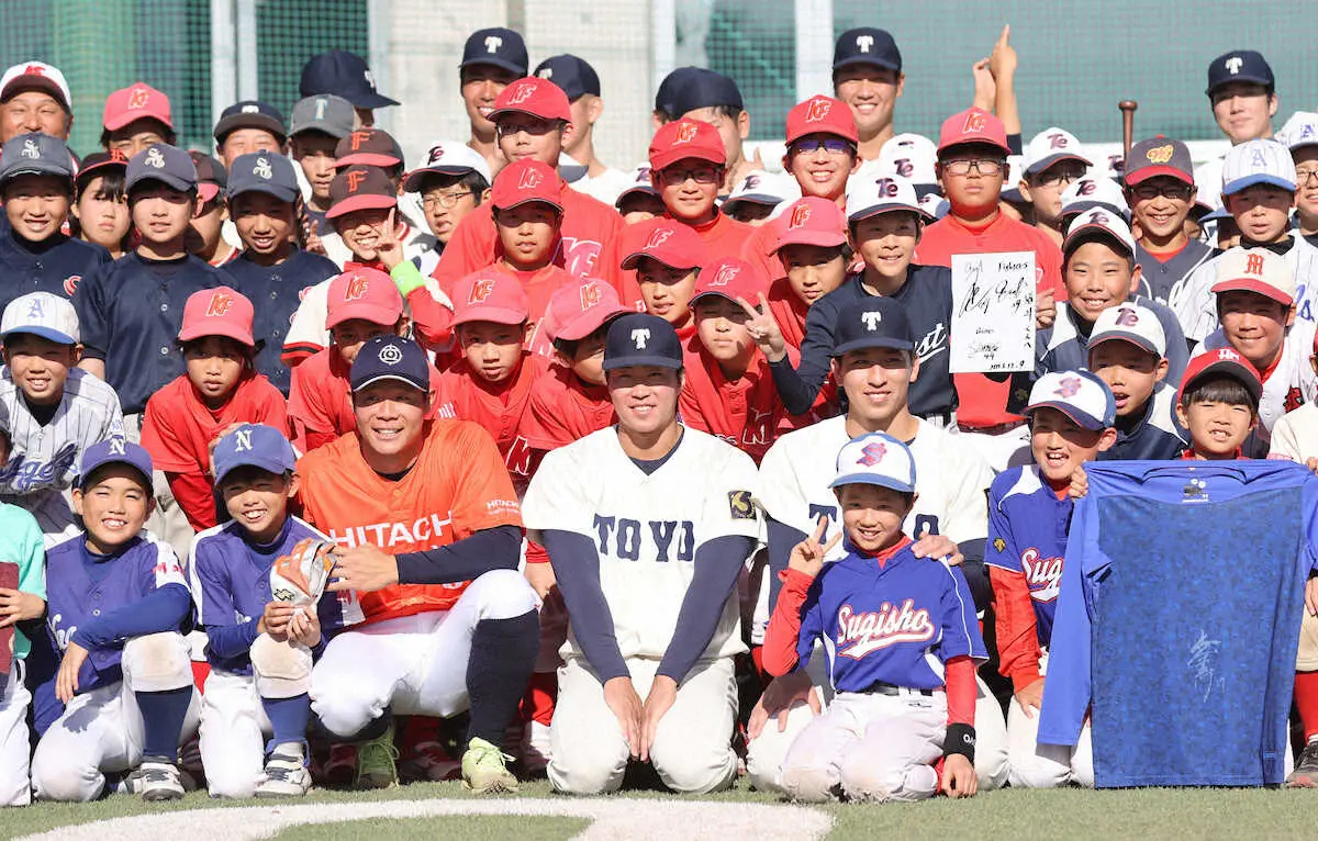 【画像・写真】日本ハム1位の東洋大・細野がナックル挑戦！？　DeNA4位の石上らと野球教室「凄く刺激に」
