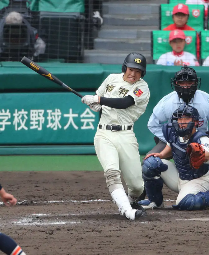【画像・写真】横浜商大が新入生発表　作新学院・東海林智ら35人　新主将には田村和希