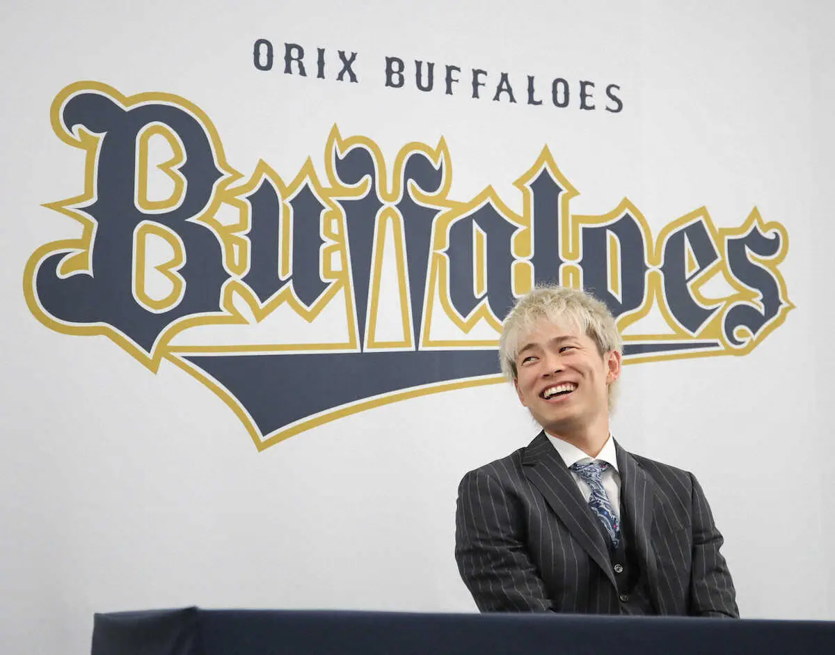 【画像・写真】オリ・山岡　「由伸フォーク」の習得を目指す「アメリカに行く前にコツとか全部聞いた」