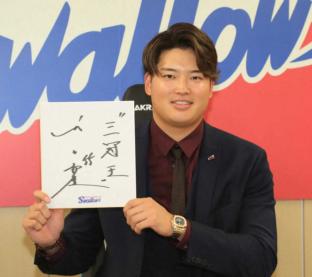 【画像・写真】ヤクルト村上　2度目の「3冠王」宣言　現状維持の6億円で更改