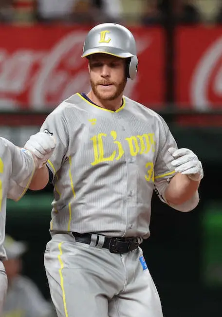 【画像・写真】今季15本塁打のマキノンが西武退団　韓国・サムスンへ移籍　「韓国での新しい冒険の時間です！」