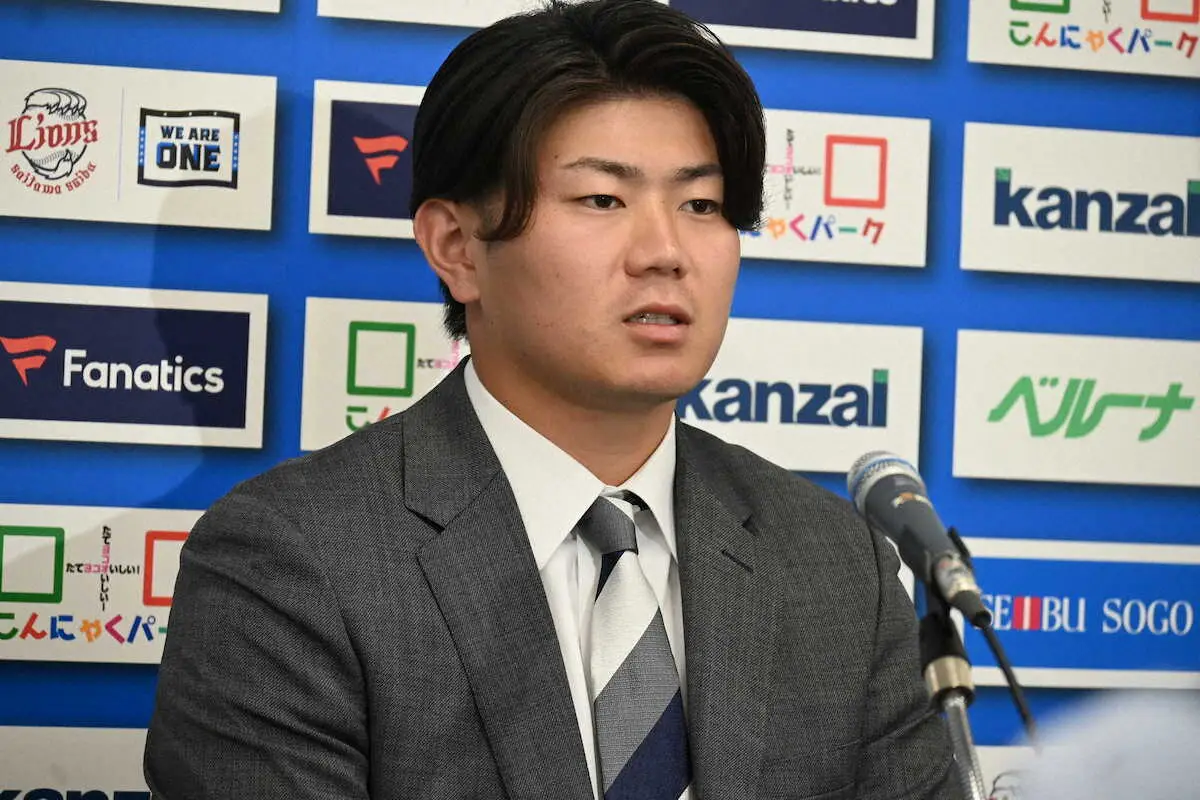 【画像・写真】西武・青山美夏人400万円アップの1400万円　今季39試合登板も「50点」来季は先発挑戦へ