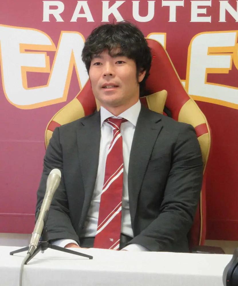 【画像・写真】楽天・島内　来季で13年目、外野の定位置競争勝ち抜く！「自分もやらないと」