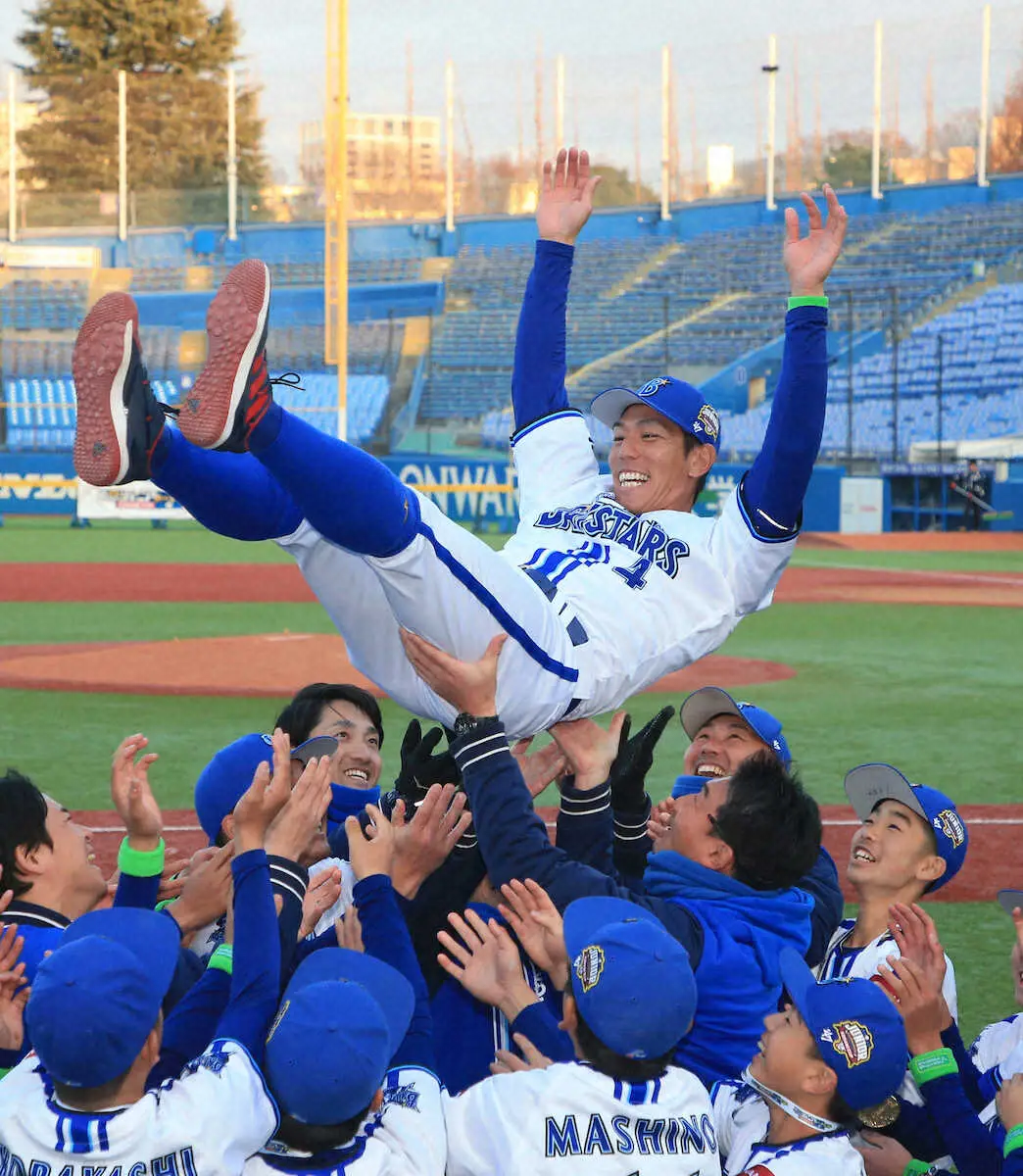 【画像・写真】監督12人は全員元プロ選手！小学生最高峰の大会、もうひとつの魅力