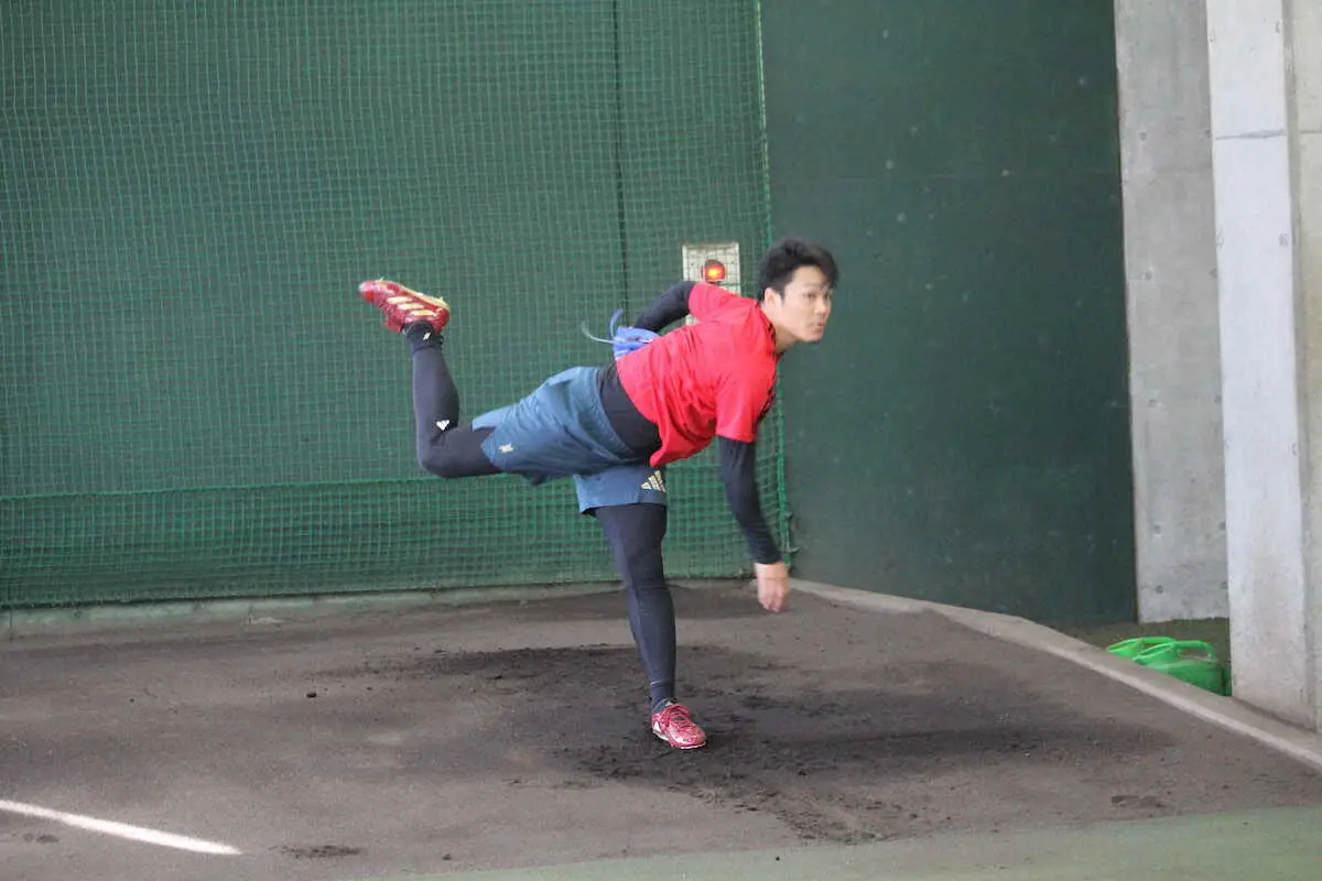 【画像・写真】守護神に配置転換する楽天・則本「早く試合で投げたい」地元の滋賀県内で自主トレを公開