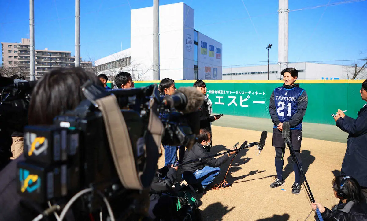 【画像・写真】西武ドラフト1位・武内夏暉「プロになった実感があった」報道陣に囲まれ新人合同自主トレスタート