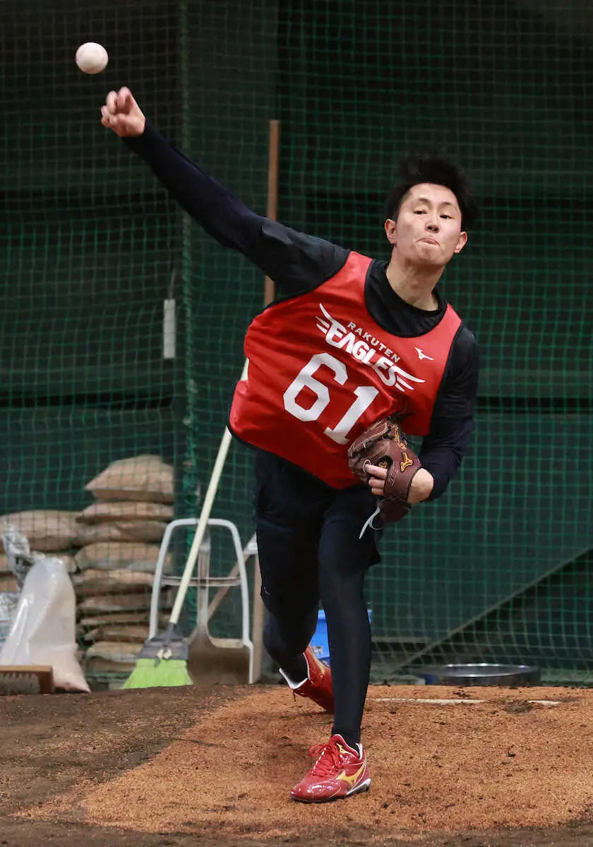 【画像・写真】楽天の大卒2投手が、新人合同自主トレ2日目にブルペン入り