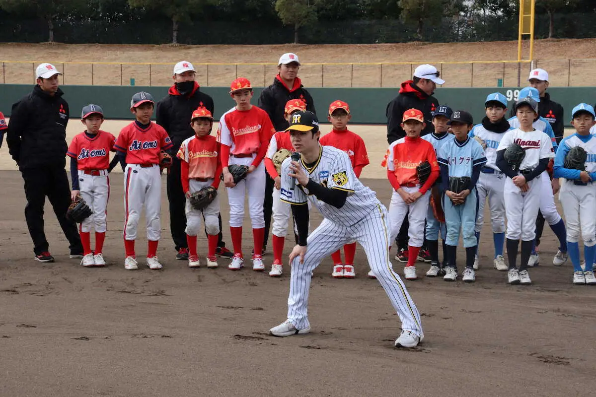 【画像・写真】阪神・中野　侍ジャパンの正二塁手&世界一狙う「日の丸を背負って活躍すれば、夢や希望を与えられる」