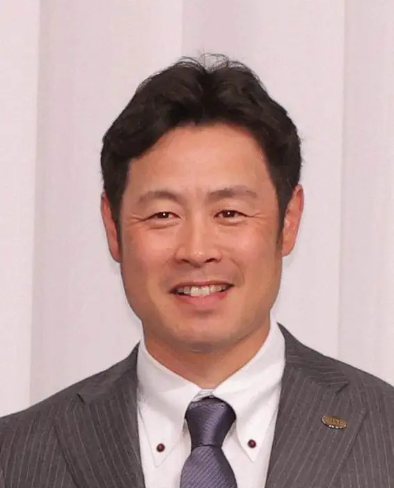 【画像・写真】巨人・亀井コーチ「あとあと思うと行っちゃダメなのかなと」　昨年11月の自身を反省