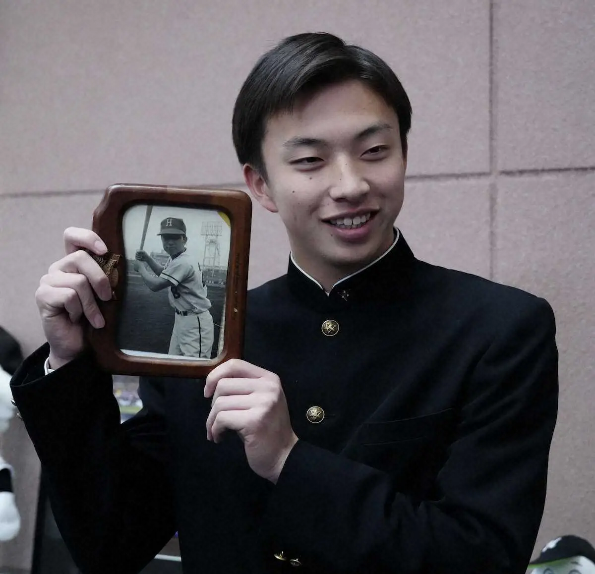 【画像・写真】ロッテ育成ドラ1・武内　元広島、南海の祖父超え誓った背番号133「少しでも軽く」