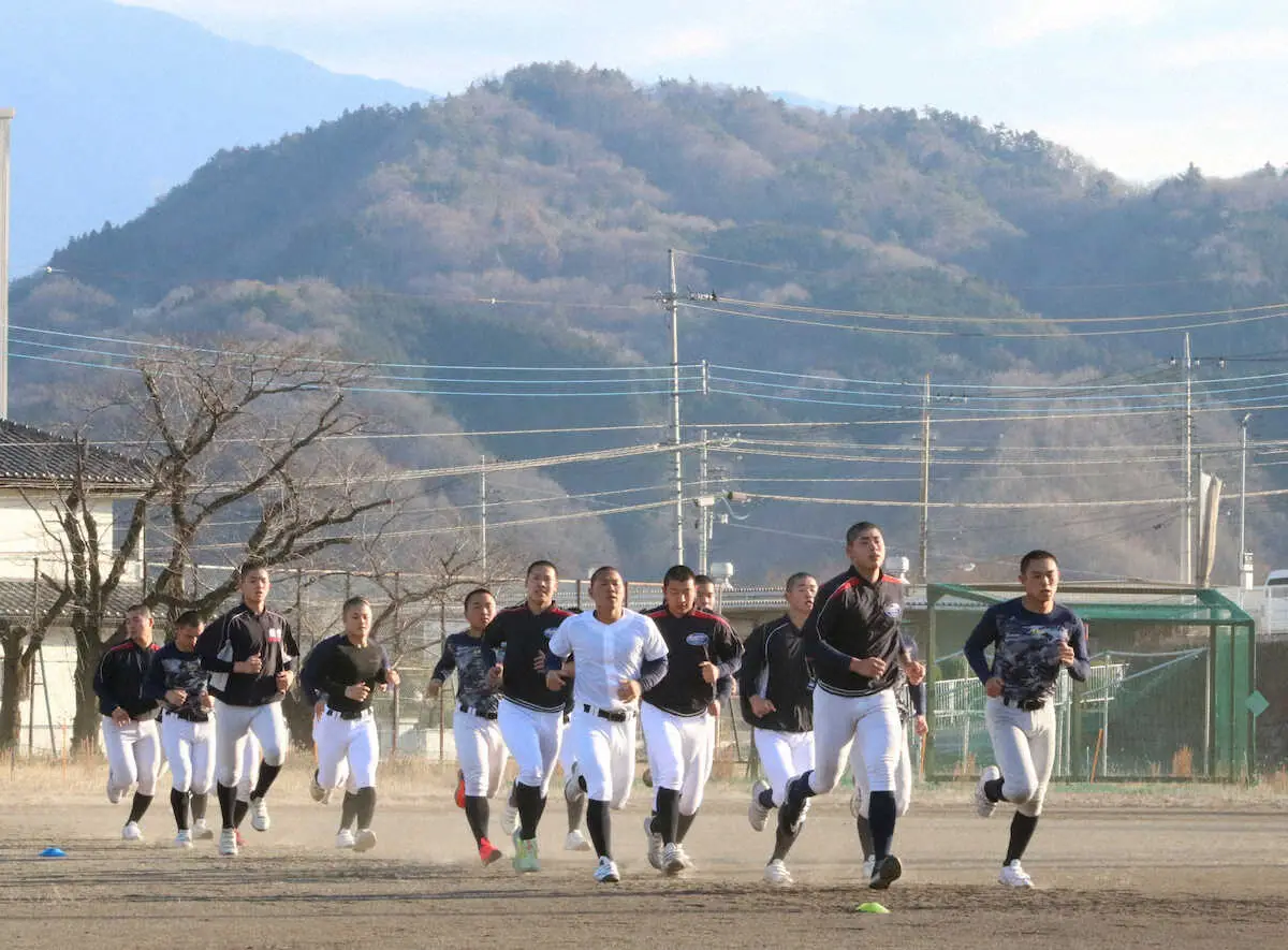 【画像・写真】日本航空石川　能登半島地震で校舎甚大な被害　集団避難の山梨で練習再開　26日吉報待つ！