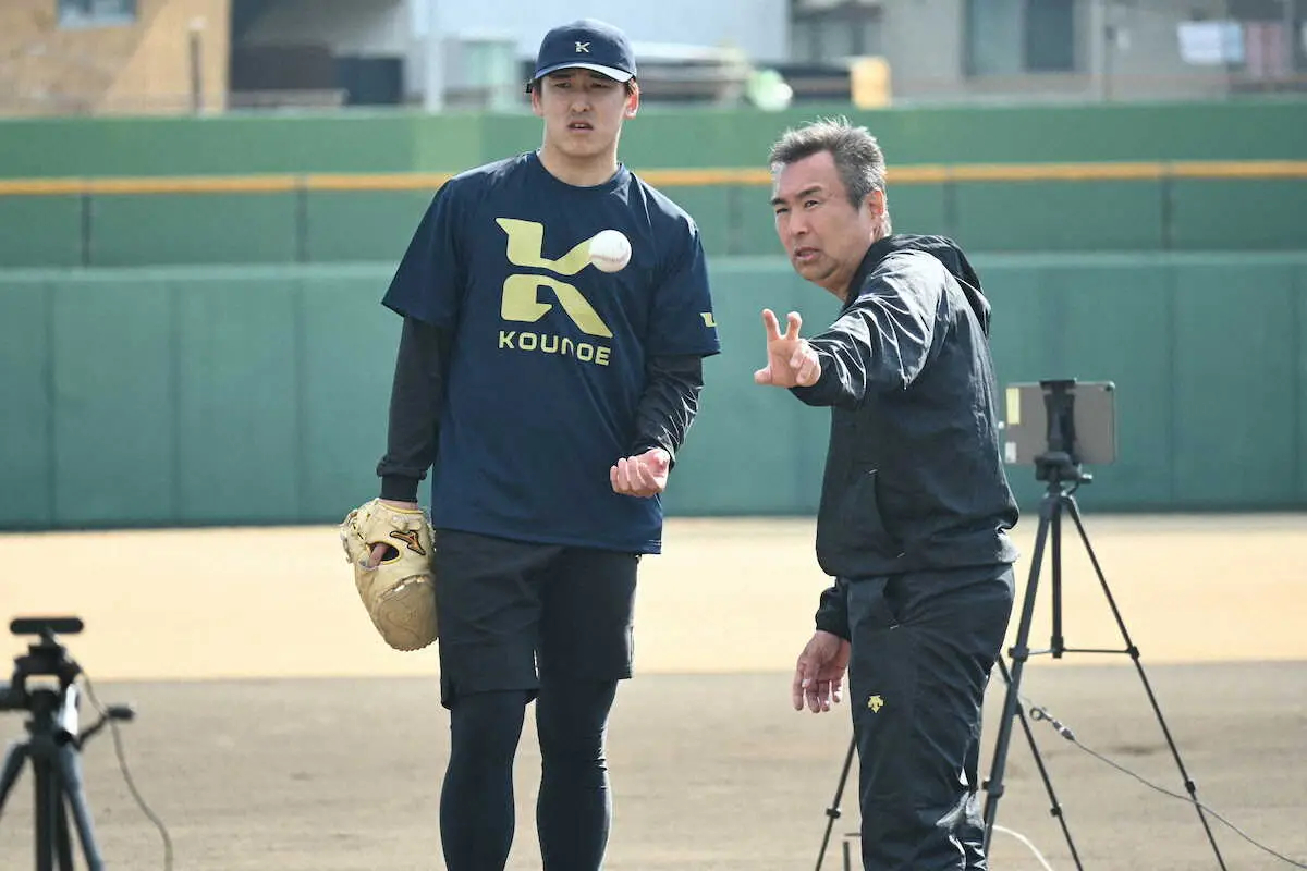 【画像・写真】西武・隅田　ドロップカーブ磨き奪三振だ！スポーツトレーナー鴻江氏の合宿に参加