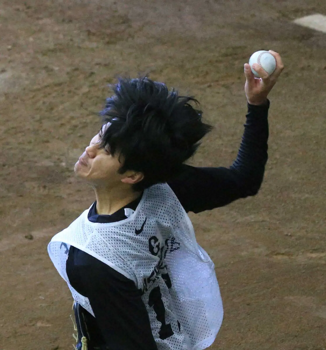 【画像・写真】巨人ドラ1・西舘　変化球“本格解禁”　初めて捕手座らせ30球