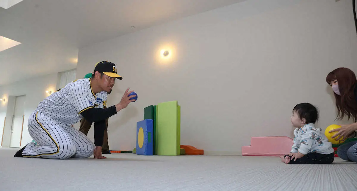 【画像・写真】医療施設で子供たち勇気づけた阪神・原口の希望　「僕の支えは野球　またやりたいからずっと頑張れた」