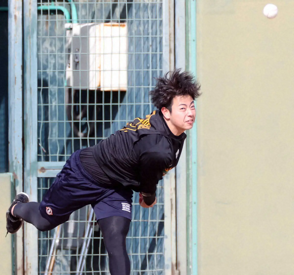 【画像・写真】阪神ドラ1下村　全力投球&カーブ解禁「いい感じ」　視察の久保田投手コーチも納得「順調にきたのかな」