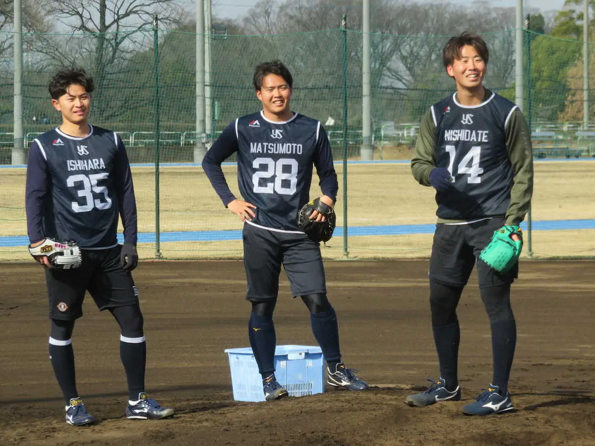 【画像・写真】ヤクルト・松本健　2・25巨人戦で快投アピールだ！「マウンドに上がったら抑えにいく」