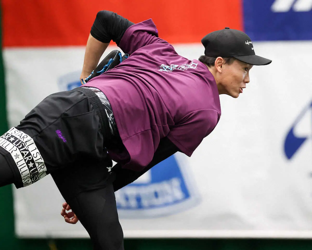 【画像・写真】阪神・湯浅　魔球「真っスライズ」進化　沖縄初ブルペンで捕手・坂本も「えぐい!」と絶賛