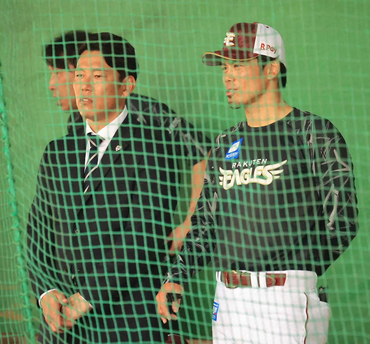 【画像・写真】侍ジャパン・井端監督　楽天キャンプ地でブルペン視察「相当な投手陣になる」