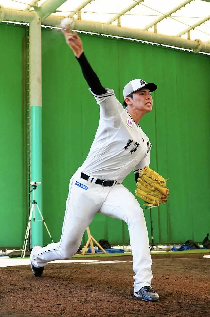 【画像・写真】ロッテ佐々木朗希が初ブルペン！フォーク、スライダー交えて37球