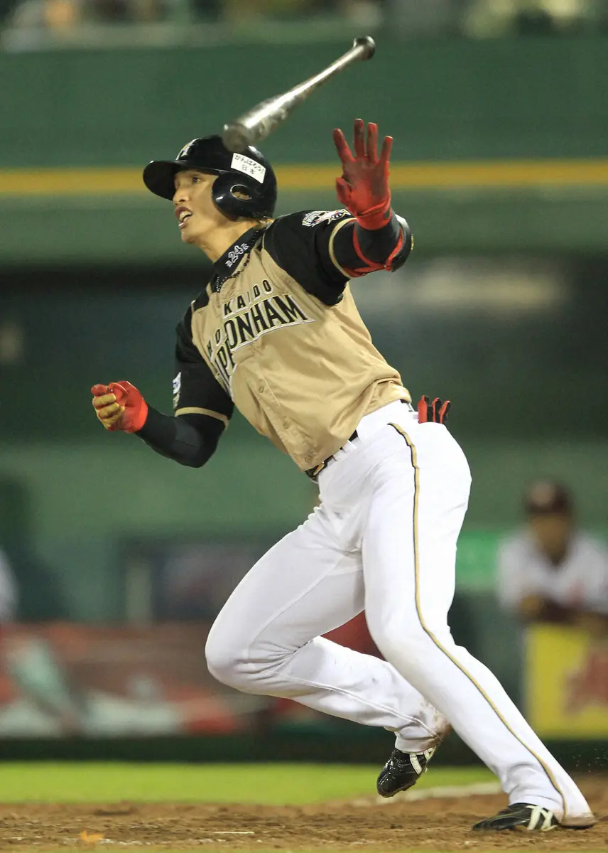 【画像・写真】オイシックス、陽岱鋼の獲得発表　今季からイースタン・リーグに参加