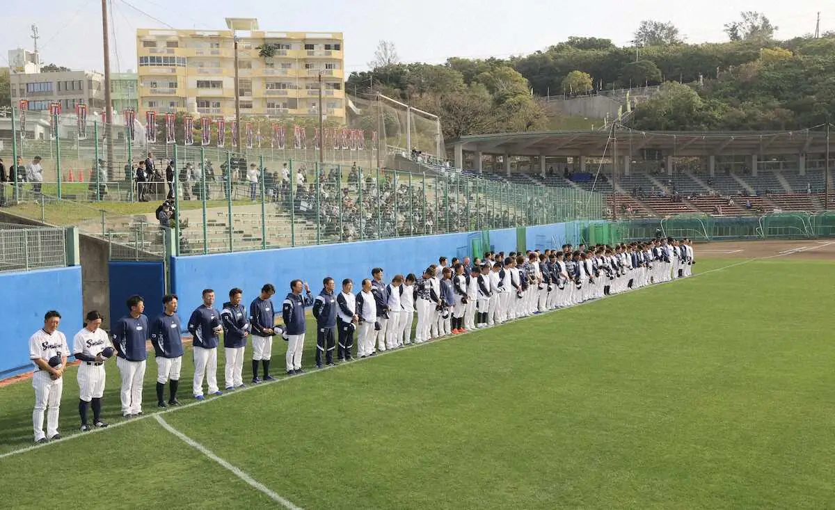 【画像・写真】野村克也氏の命日にヤクルトナインで黙祷　教え子の高津監督、伊藤投手コーチ、古田敦也氏、嶋ヘッドコーチ