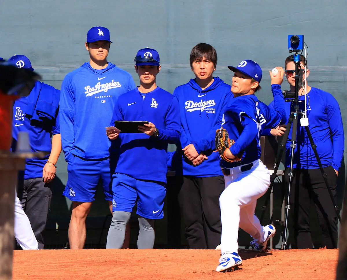 【画像・写真】由伸　大谷や指揮官が見守る中で34球　2度目のブルペン「ここから上げていけたら順調かなと思います」