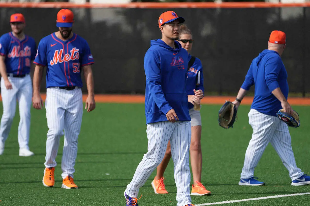 【画像・写真】メッツ・千賀　キャンプ初日、2年目迎え「余裕を持っている自分がいるのも分かったし、楽に入れた」