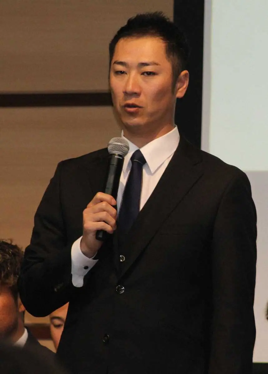 【画像・写真】北九州下関フェニックスの西岡監督が総監督に就任　新監督は昨年までコーチ兼任選手だった松本直晃氏